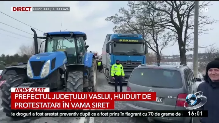 Fermierii si transportatorii au blocat vama Siret | A cincea zi de proteste a produs haos in toata t