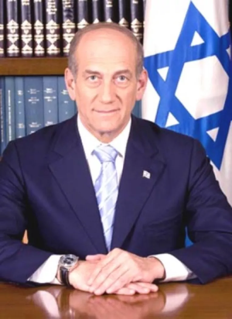 Fostul premier Ehud Olmert, acuzat de coruptie