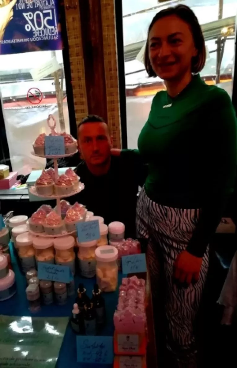 Gloria Excelsis, producator hand-made de produse cosmetice pentru toti consumatorii, participa la targul de la Vintage Pub Bucuresti