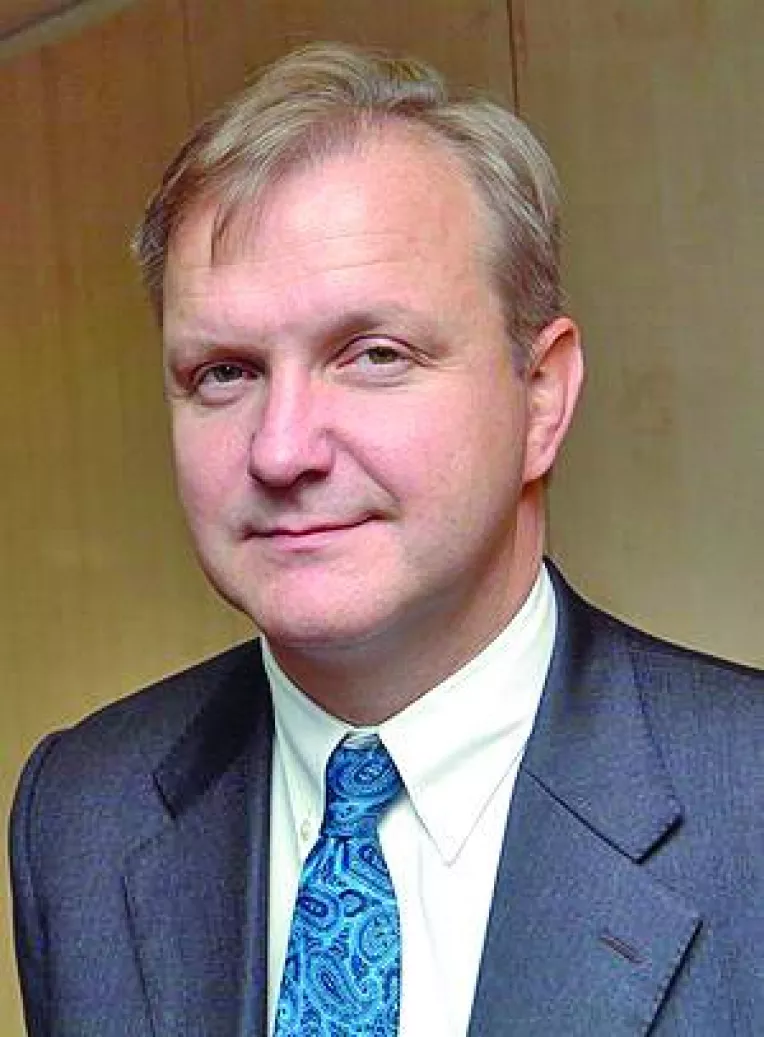 Olli Rehn nu renunta la medierea conflictului croato-sloven