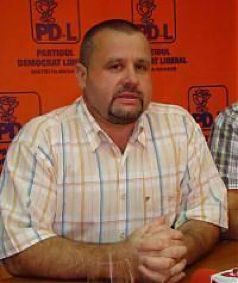 Ping-pong cu Legea educatiei.