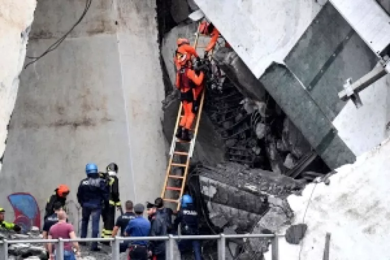 Premierul italian a decretat starea de urgenta la nivel regional si doliu national in Italia