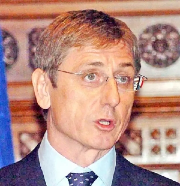 Premierul ungar e amenintat de demonstranti