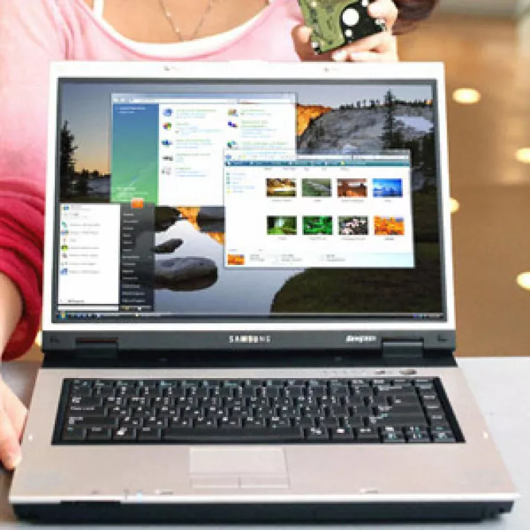 Prima implementare a harddisk-urilor hybride