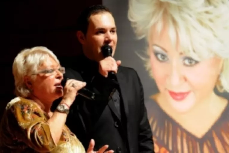 RAOUL si MIRABELA DAUER, "ITI MULTUMESC", primul album de duete