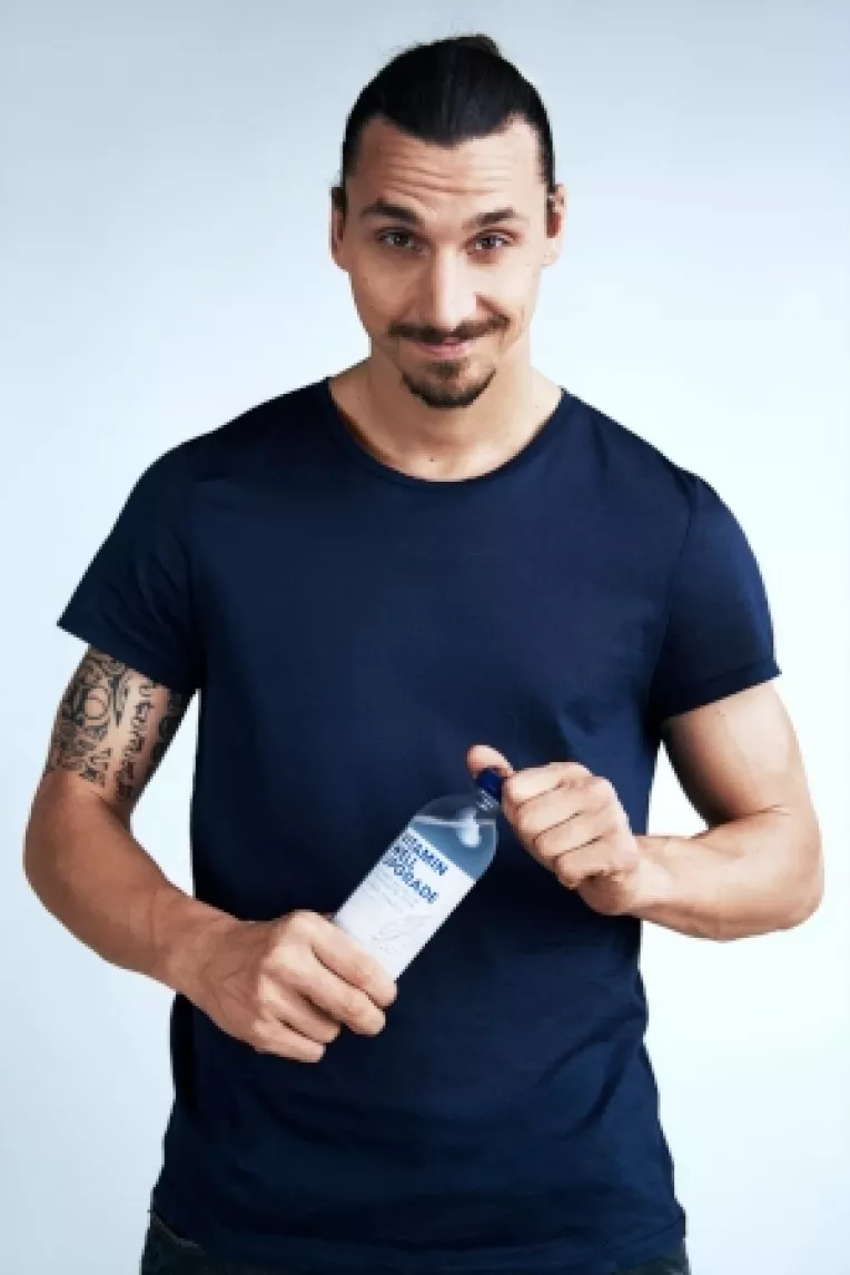 Refresh your life alaturi de Vitamin Well si Zlatan Ibrahimovic
