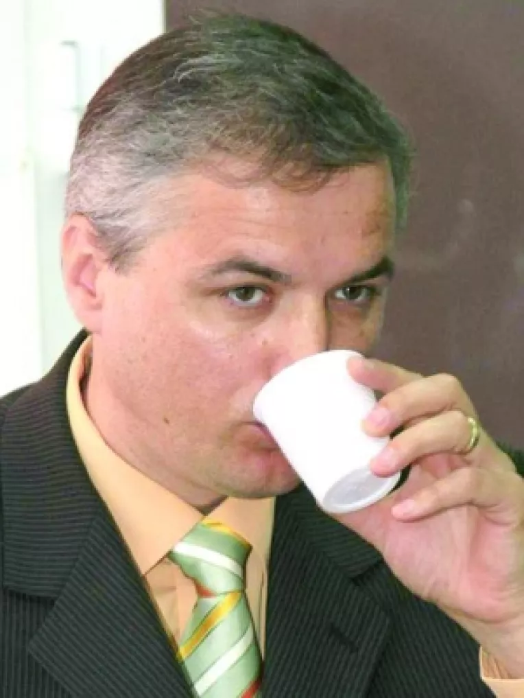 Tudorel Calapod: "Matei prefera un vice care sa ii linga si talpile"