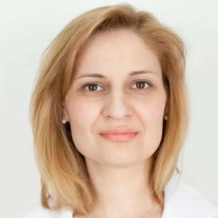 Varsta la care o femeie ajunge la menopauza poate oscila de la 40 la 55 de ani