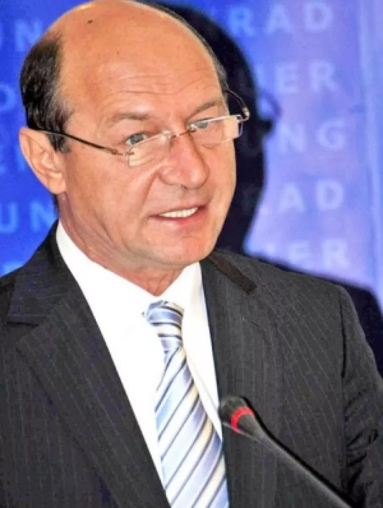 Vizita la Moscova a lui Basescu, amanata